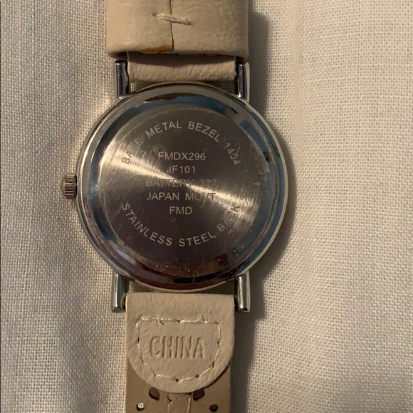 Watch - Picture 4 of 4